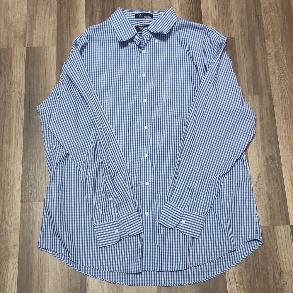 Nordstrom Dress Shirt Traditional Fit Wrinkle Free Size 17 1/2 / 35 Gingham